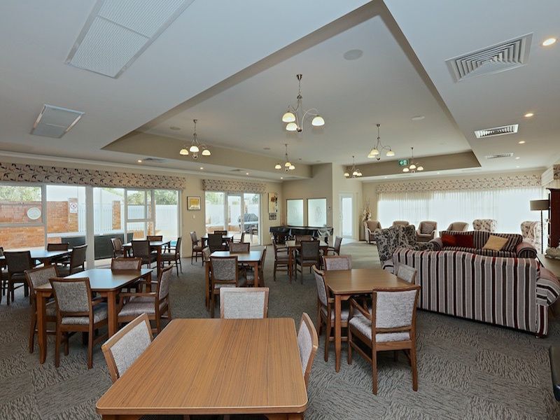 NOW RESERVED - Bushland and the Beach - you have the best of both!