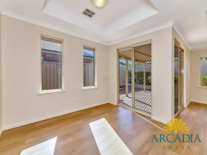 ARCADIA WATERS MANDURAH - Carrie Design, Close to the Clubhouse