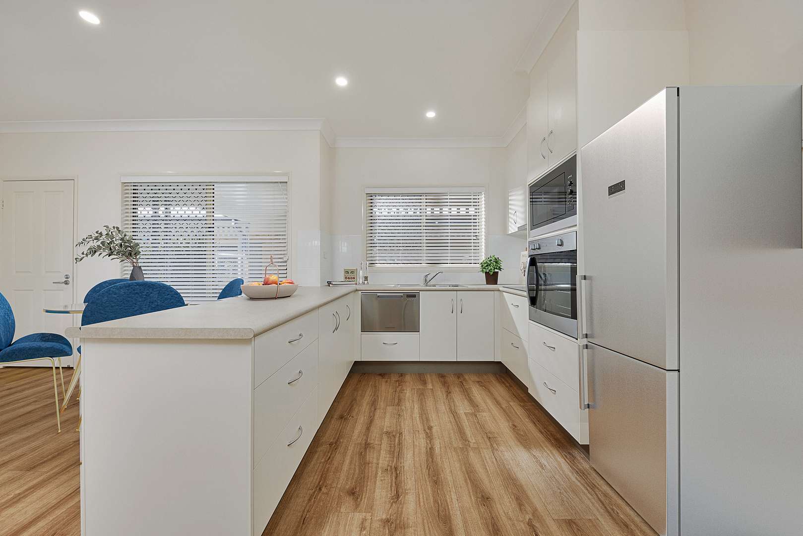 Fabulous retirement unit available now!