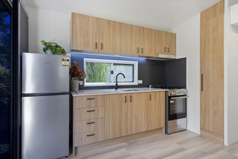 Modern Coastal Living – Low Maintenance, Move-In Ready