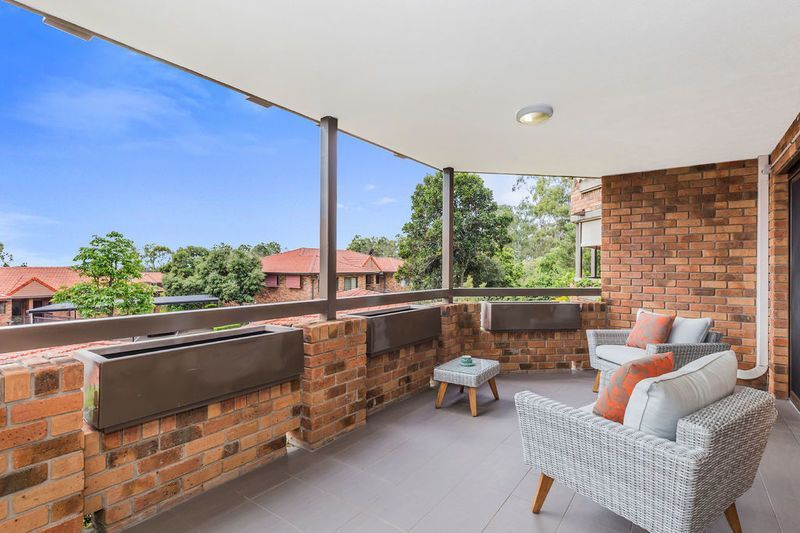 Beautifully Refurbished Three-Bedroom Villa with Spacious Balcony and North-Facing Views