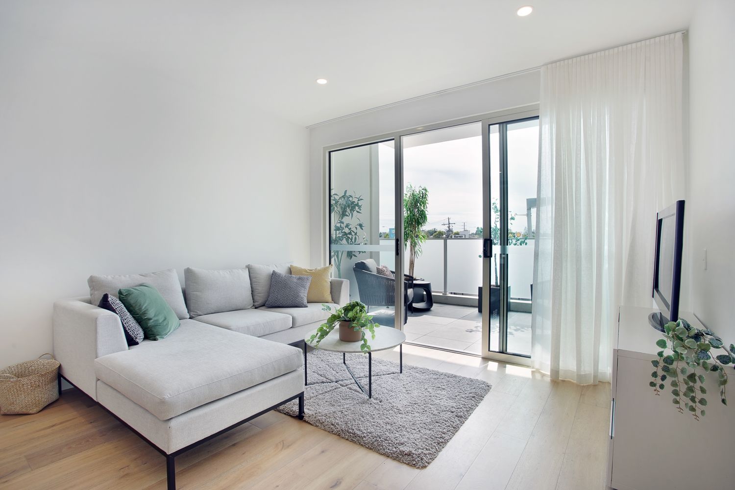 Light filled with generous proportions 