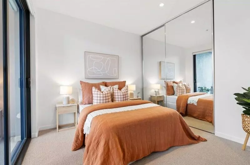 Charming Retirement Living in the heart of Glen Waverley