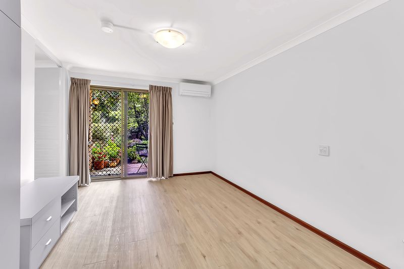 Delightful Apartment with Garden Views and easy Village Access