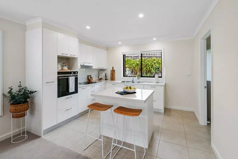 DEPOSIT TAKEN - Light & bright ground floor unit with rear courtyard and single garage