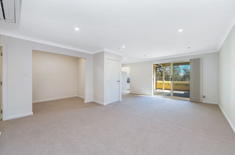 Bright, Private Villa with Study and Sunny Balcony