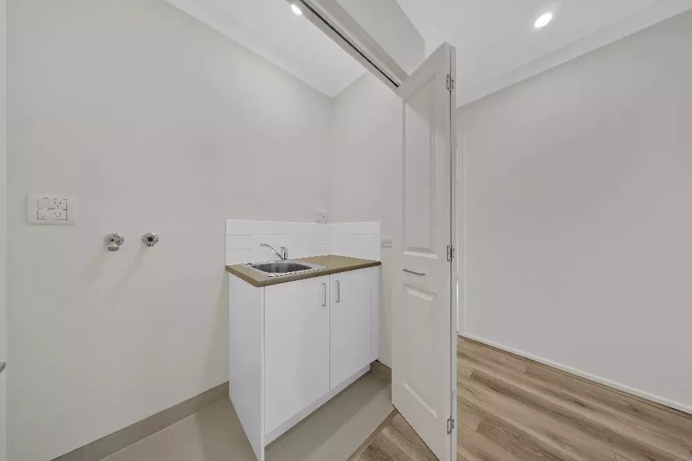 54/5 Harmony Chase, Clyde North