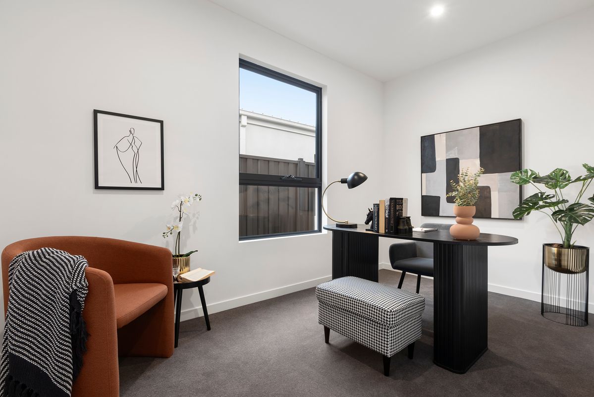 Luxury Sunny Living