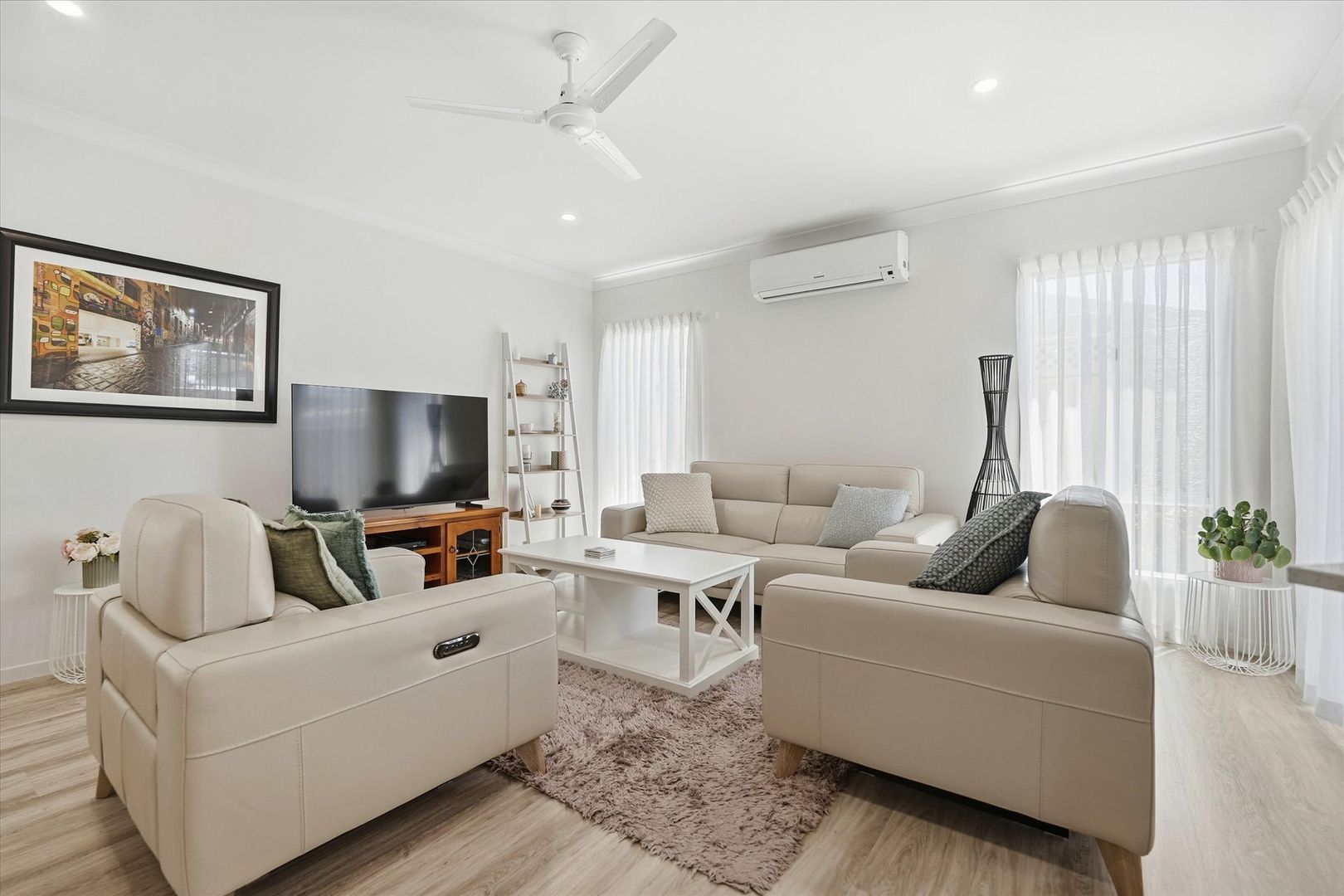 Home 163 Palm Lake Resort Truganina