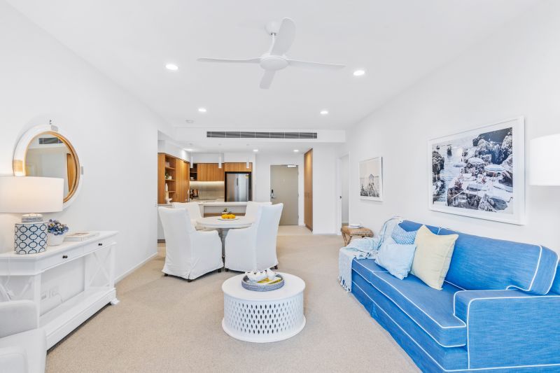 Abundantly lit north-facing apartment on the Gold Coast
