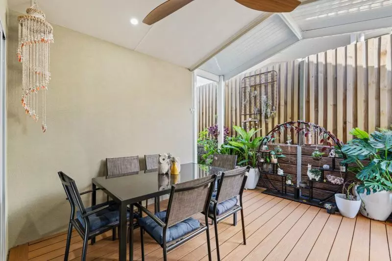 Fresh, Modern Living - Prime Location