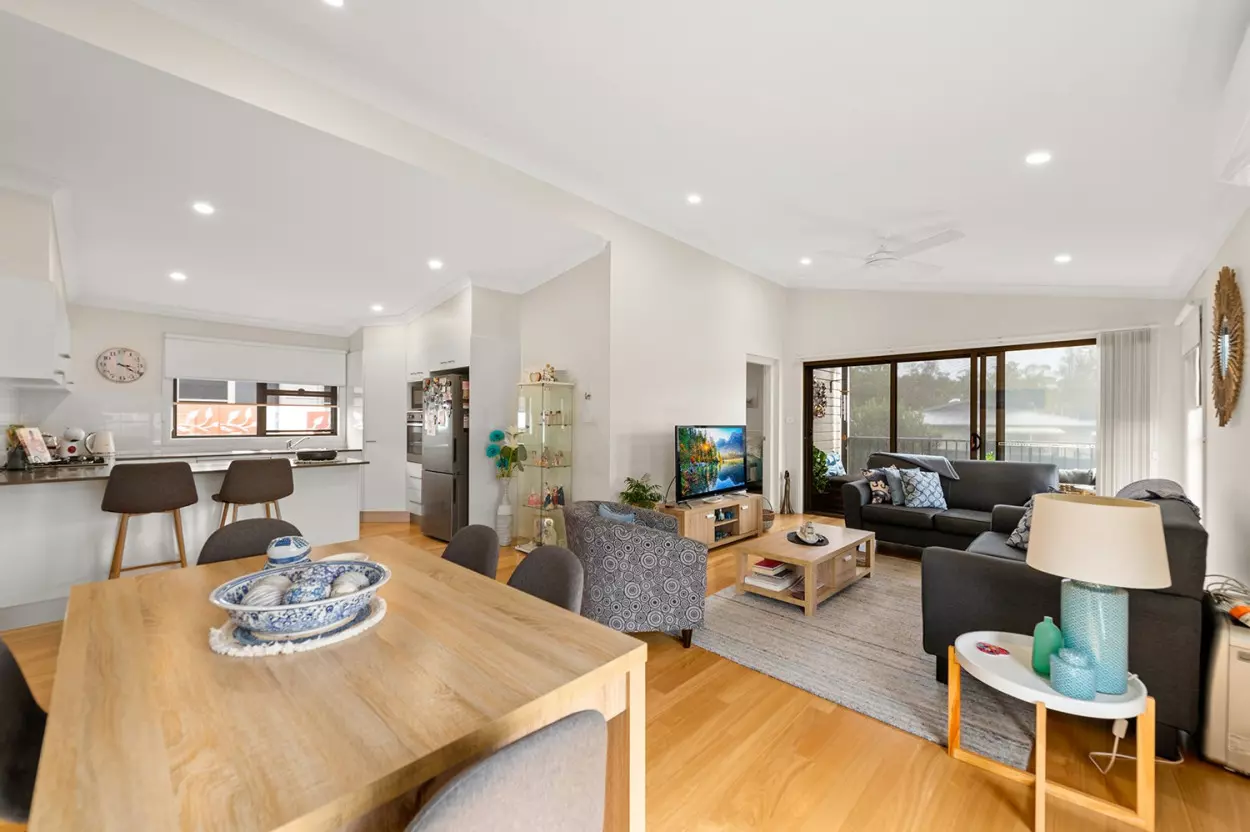 DEPOSIT TAKEN / UNDER CONTRACT - Gated Community - 2 Double Bedrooms - 2 bathrooms - Parking for 3 Cars