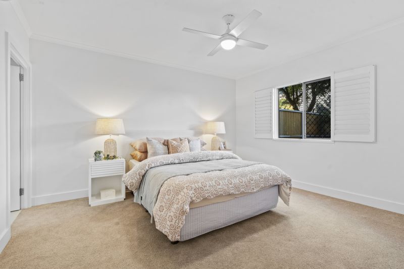 Spacious ground level 2-bedroom apartment