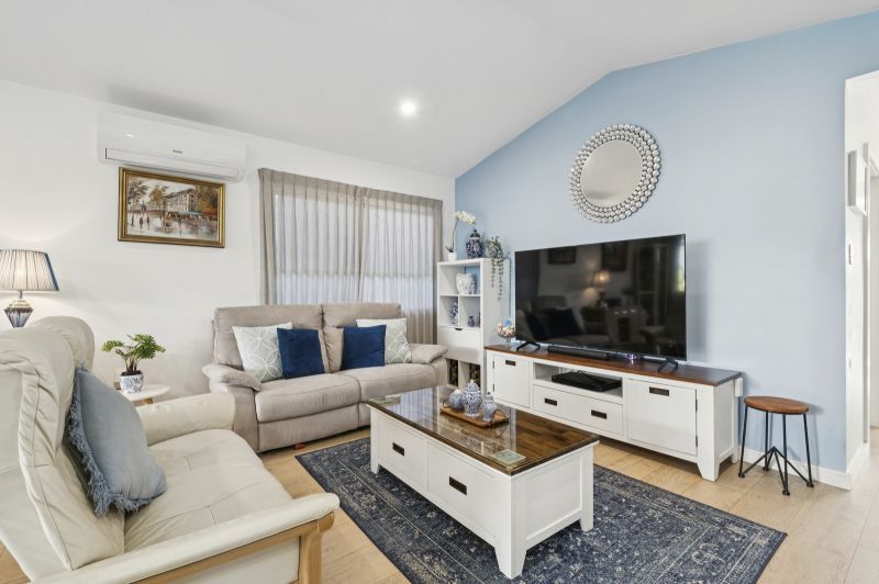 Tranquil Modern Living!