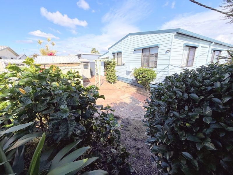 Great Backyard & Very Motivated Owner!