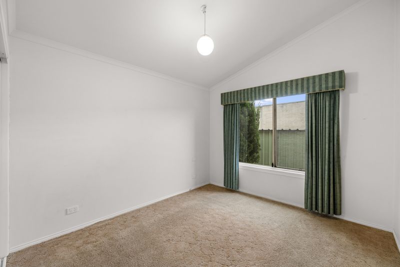 Close to Parkland – Perfect Opportunity!