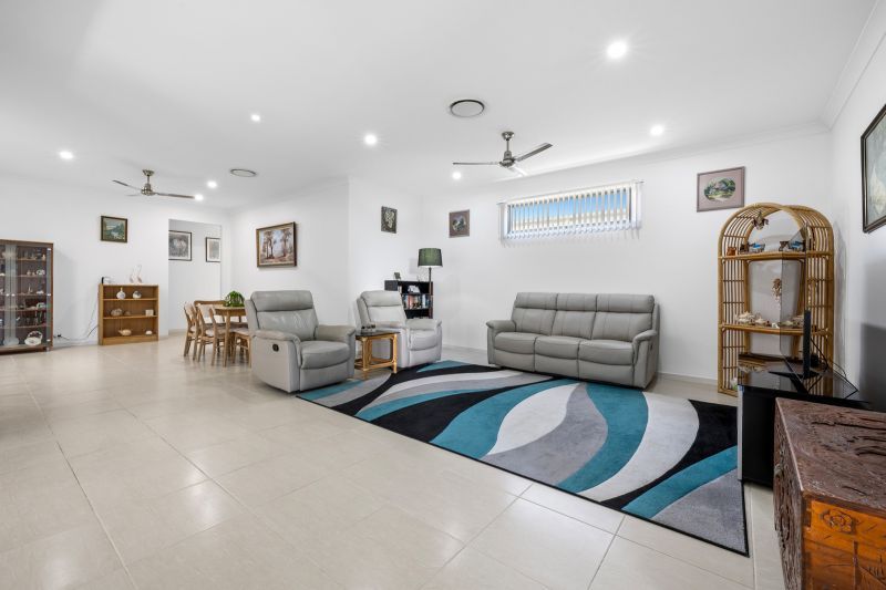 Spacious Living, Modern Three-Bedroom Design