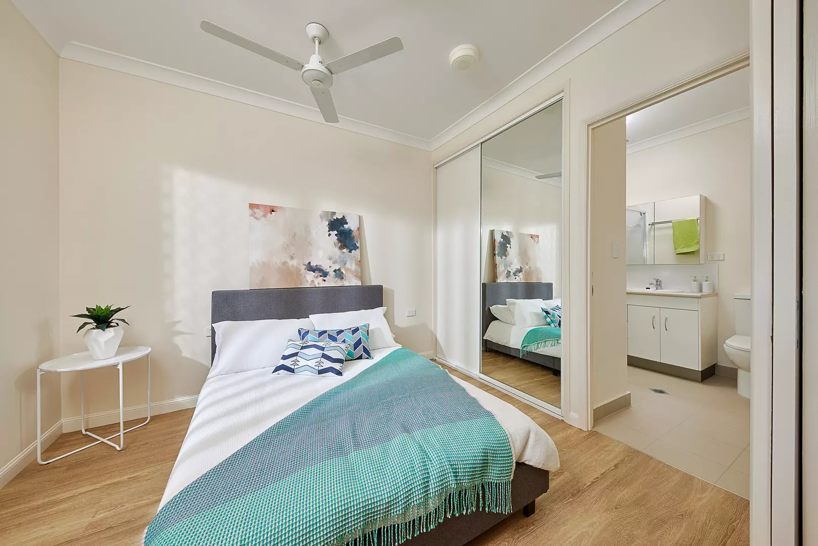 St James Serviced Apartment for sale now!