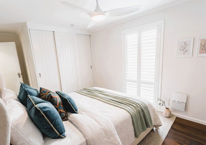 Updated 2 Bedroom Riverside Gem!