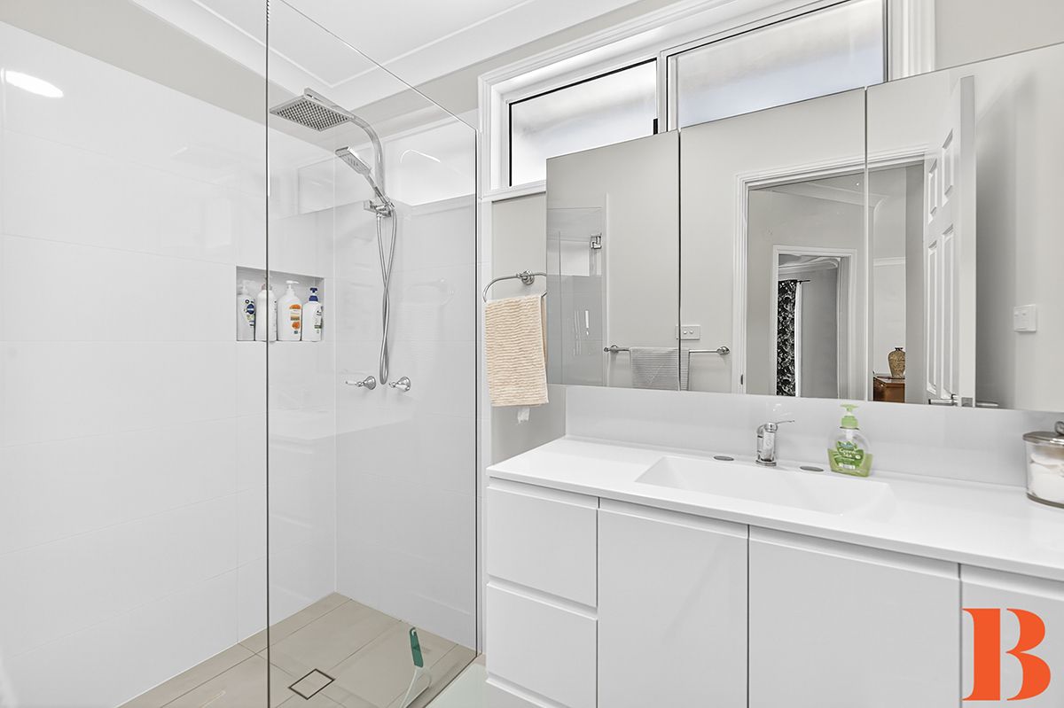 DEPOSIT TAKEN / UNDER CONTRACT - 2 Full Length Verandas - Perfect Presentation