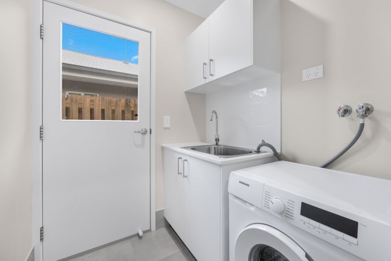 Modern Two Bedroom Home + Study