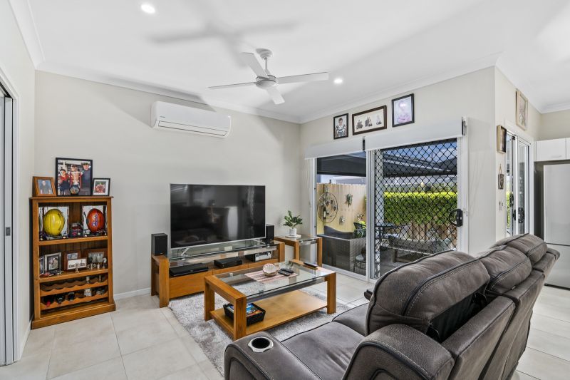 Vibrant Two Bedroom + Study