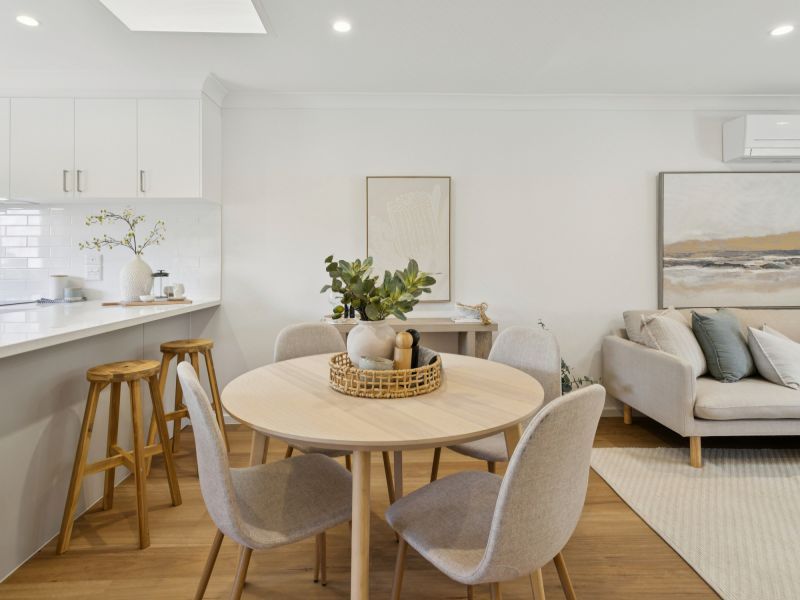 AVAILABLE NOW - Newly renovated 2br unit in peaceful position