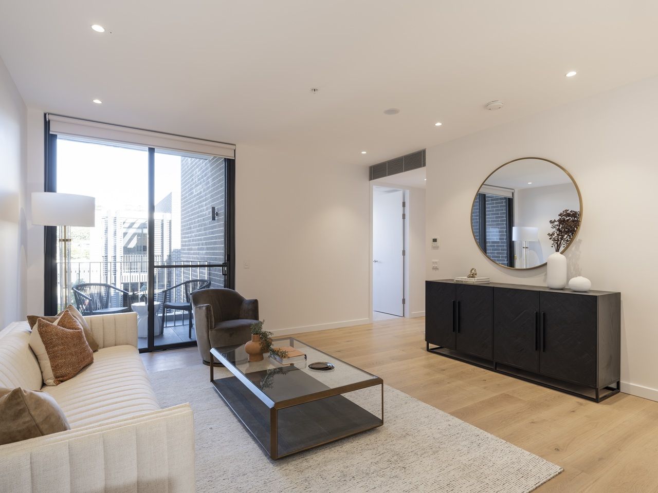 Private Tree Lined Courtyard