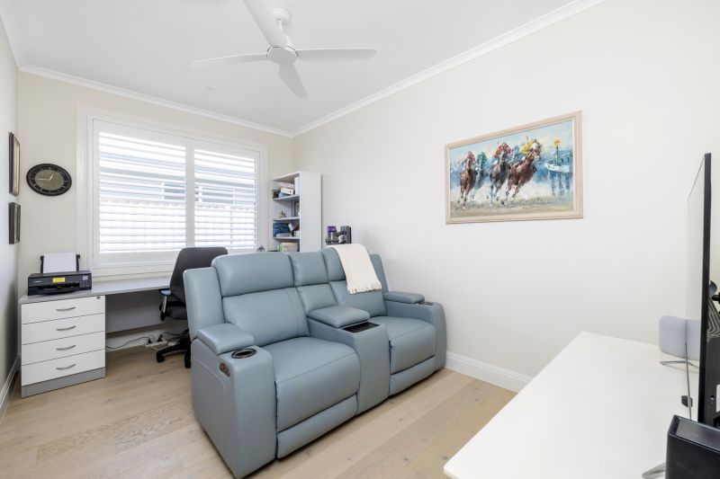 Light‑Filled Custom Home with Peaceful Greenspace Setting