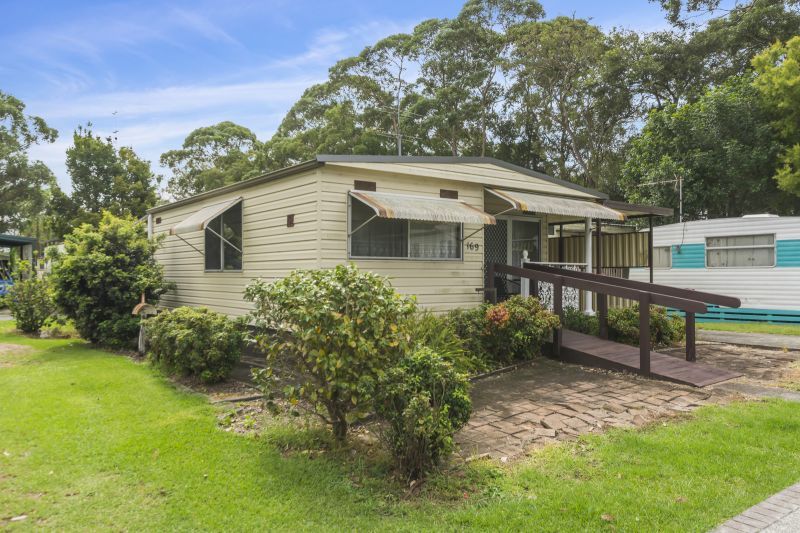 Renovator's Delight – Comes with Everything You See!