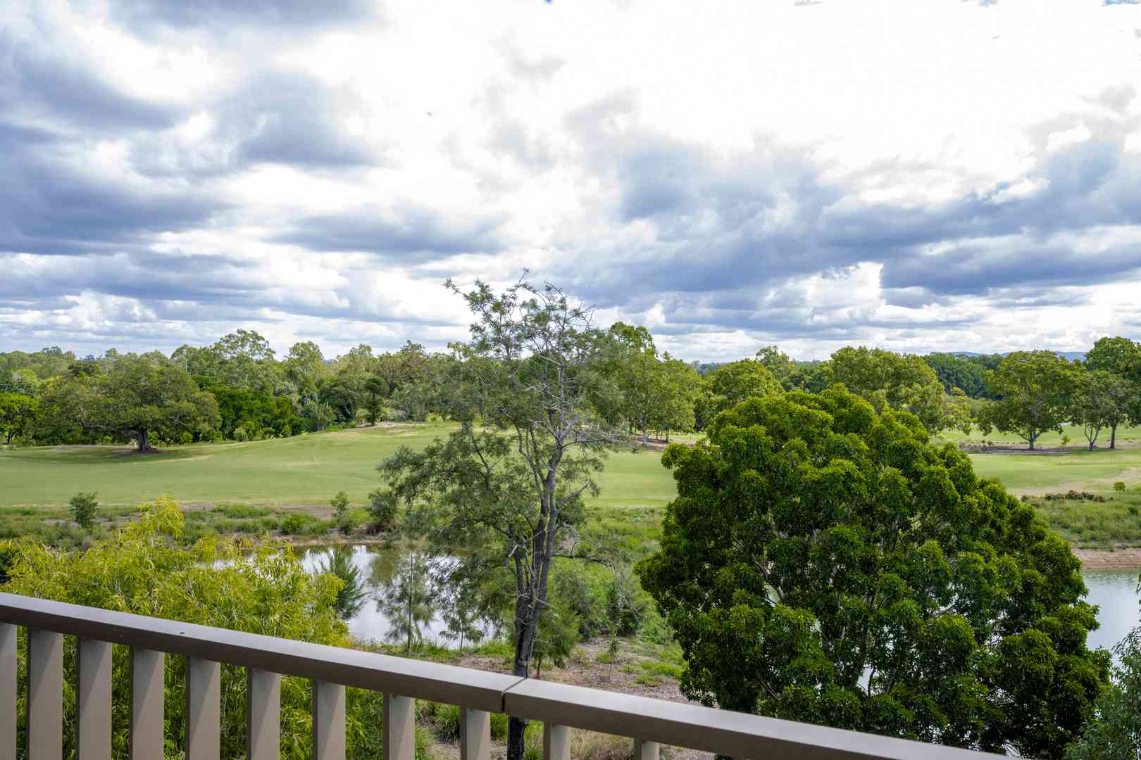 Golf Course Panorama with Style & Space