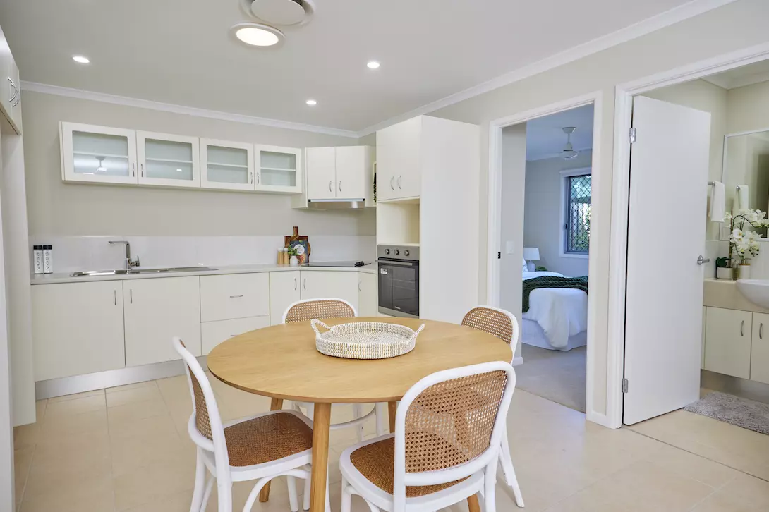 Villa 31 - Oak Tree Retirement Village Cairns - Beautiful 2 Bed + 2 Bath + Study Villa