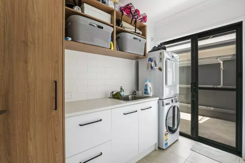 Site 107 - Established Kalbar H6