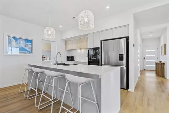 Established Sequoia IN IMMACULATE CONDITION