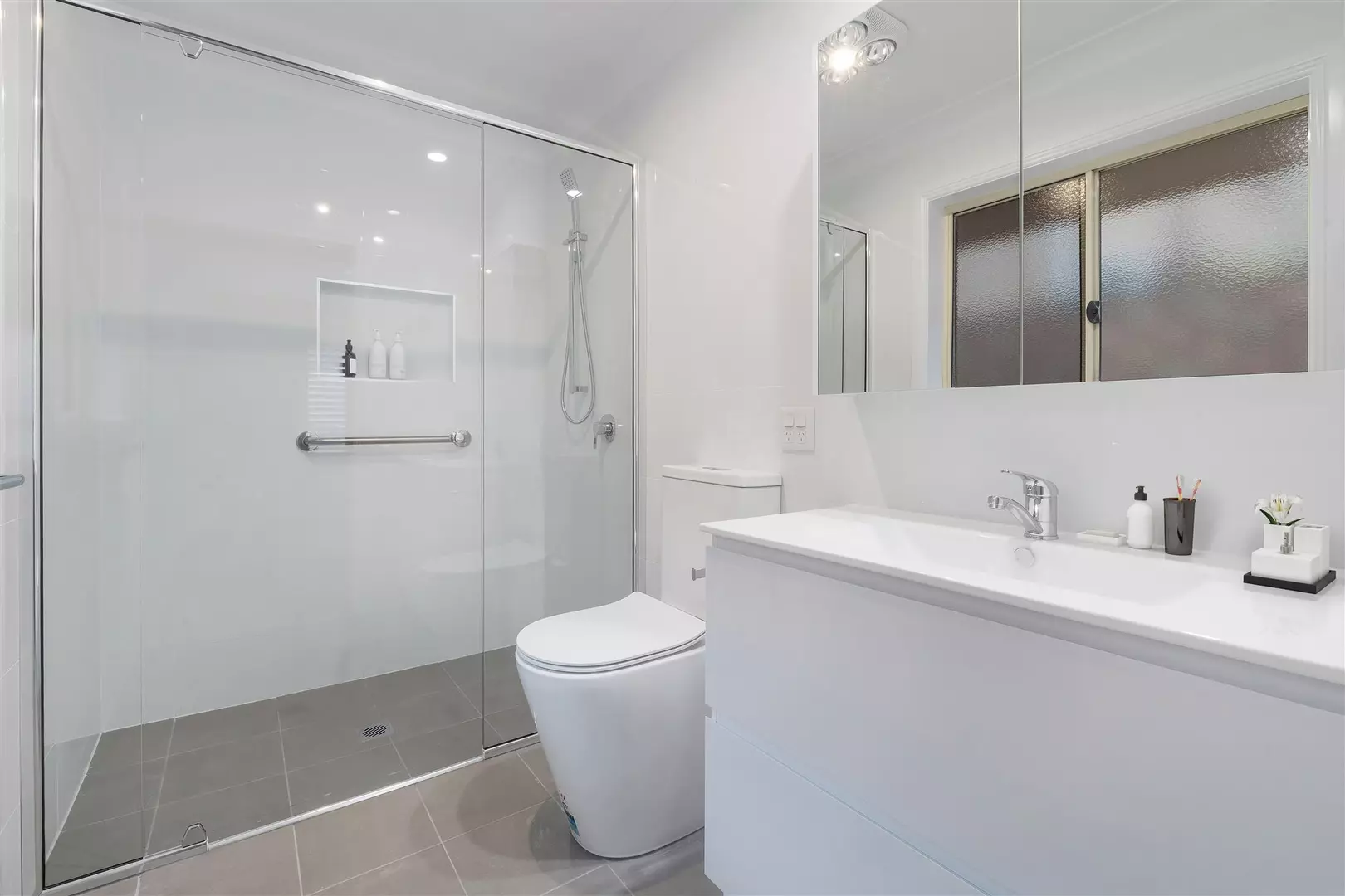 Settlers Village Estella NSW