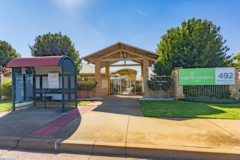 Single Catered Unit with weekly lunch package option* – Rent in Seniors Community