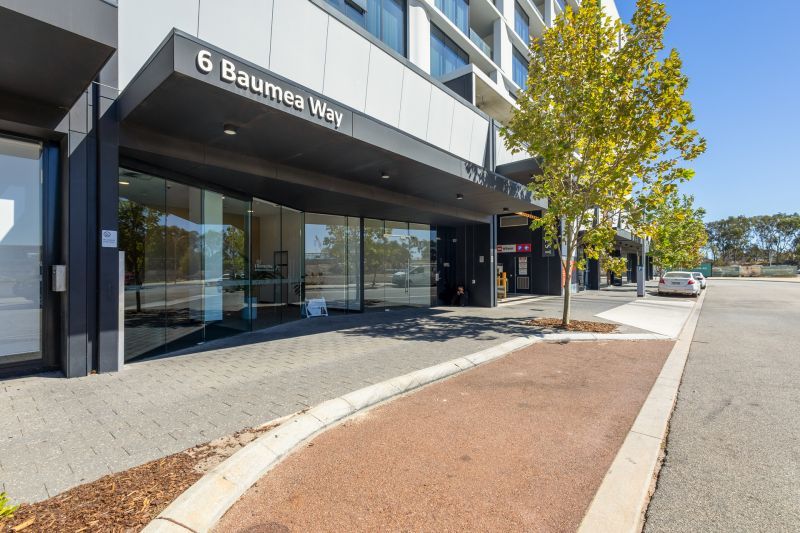 Great Location, Modern & Professional Lifestyle!