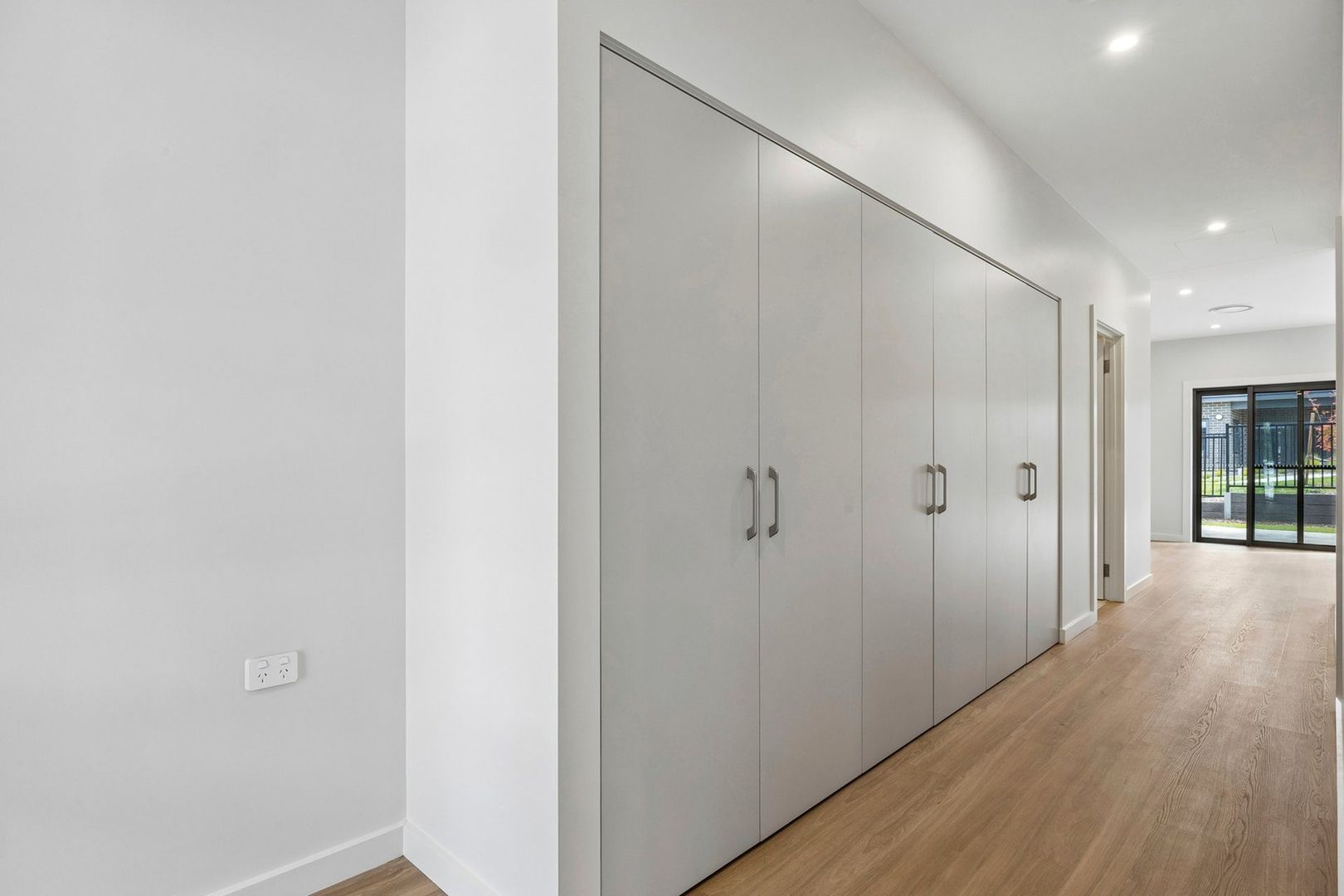 Brand New, Modern living – Ready Now.