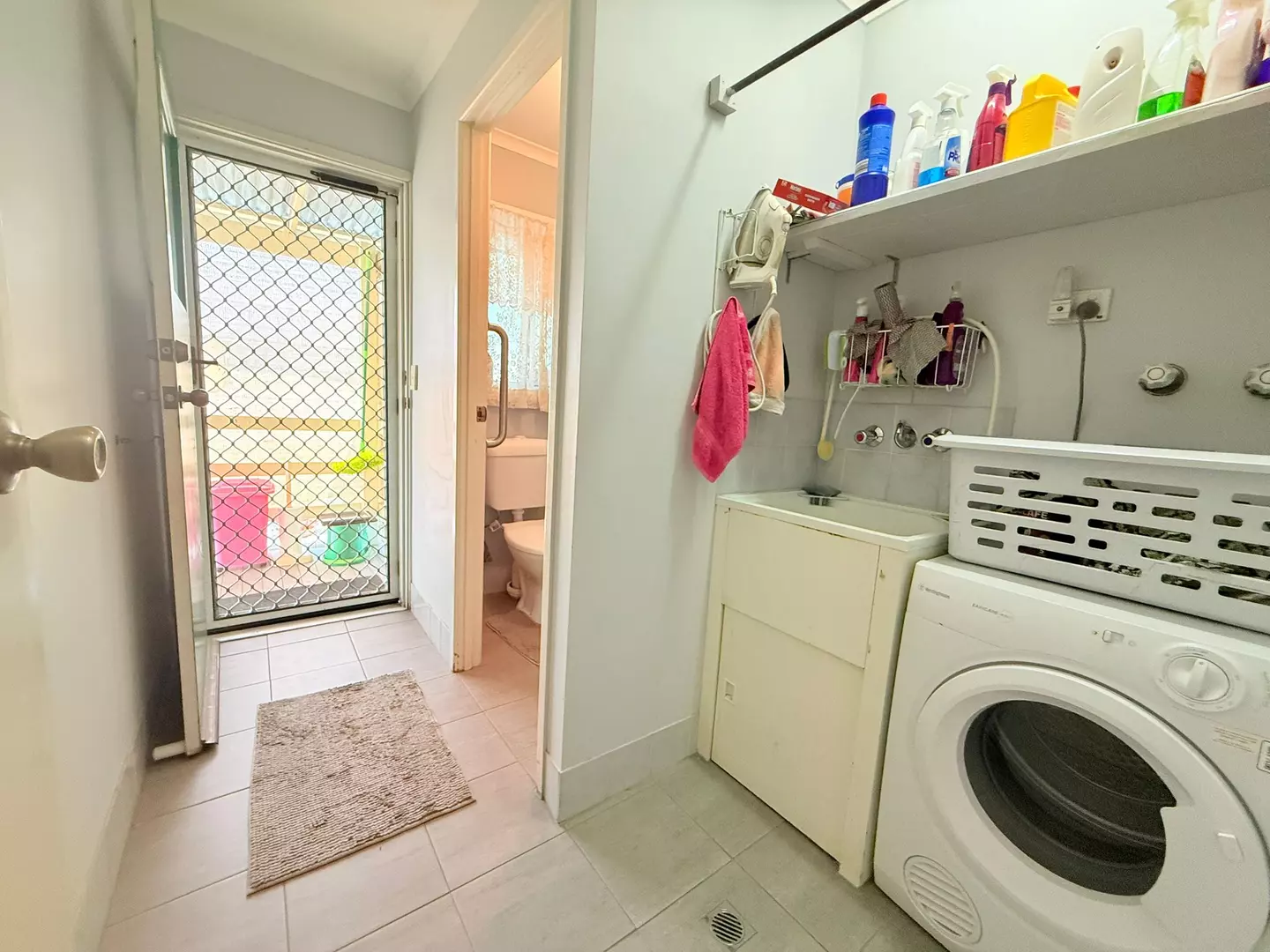 3 Bedroom Home in an Over 50's Living gated complex with Modern Facilities 