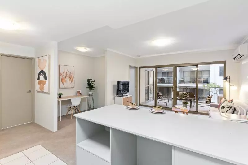 Spacious Modern & Central Home!