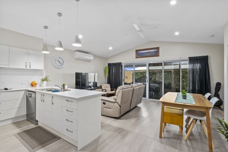 Tranquil Living in the Gardens Precinct