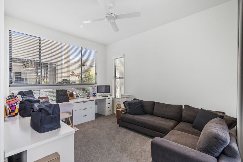 Site 002 - Established Silver Mist I