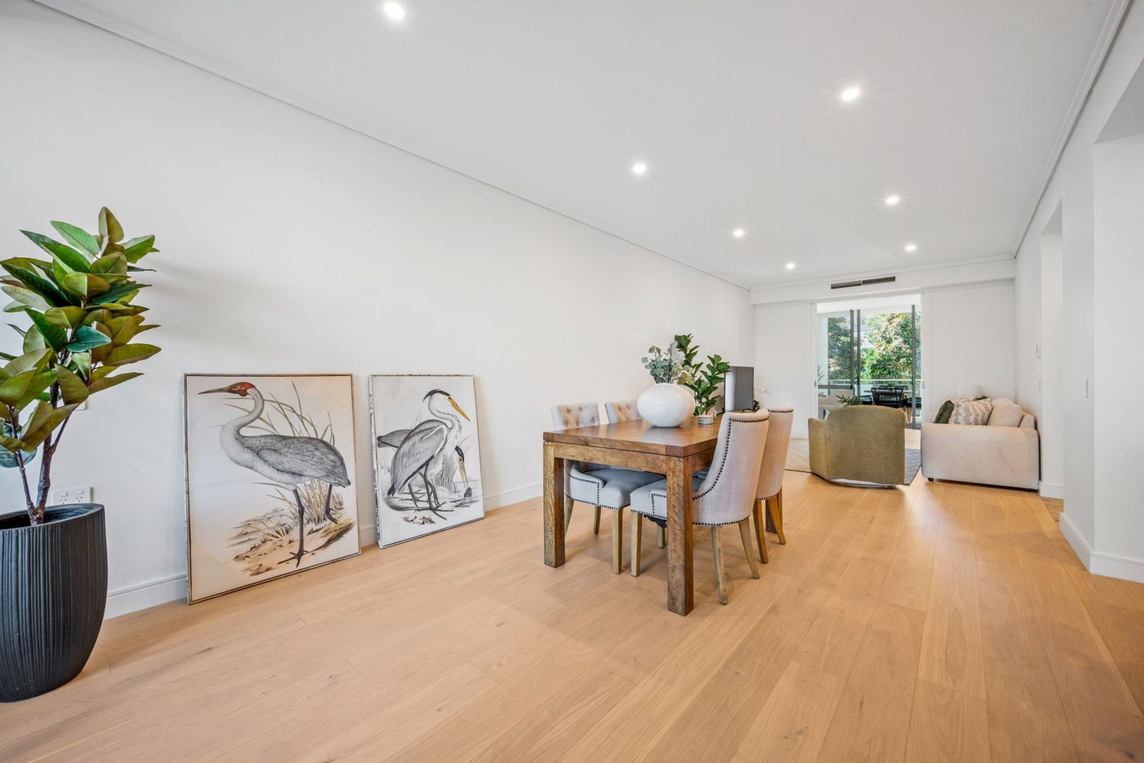 Bright, Stylish First-Floor Apartment