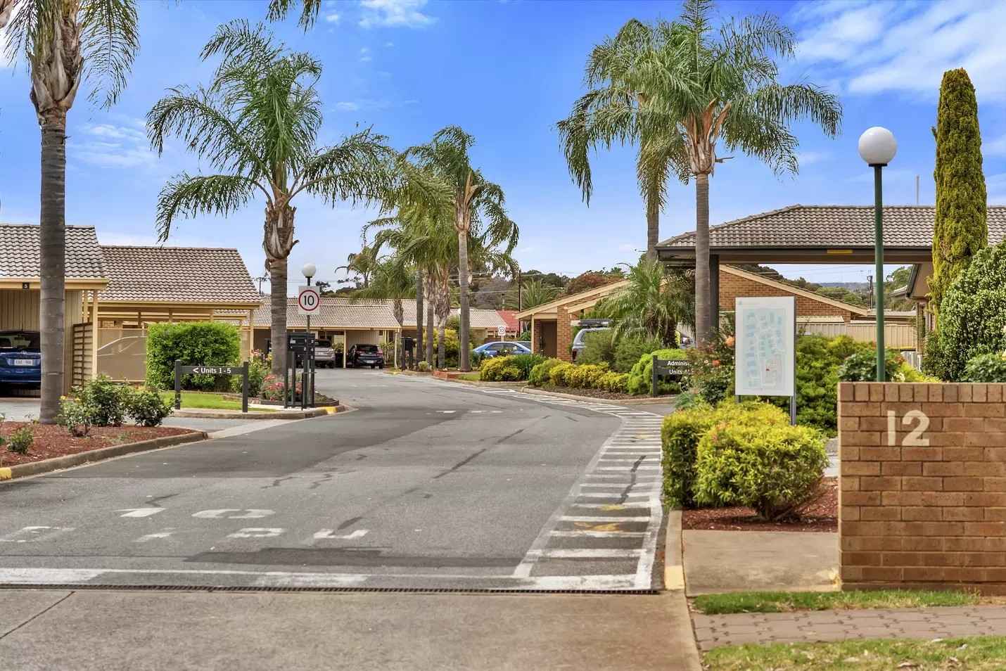 Resthaven Salisbury East ‘Manor Gardens’ Retirement Living offers 16 one-bedroom units, 30 two-bedroom units, and 26 serviced apartments.