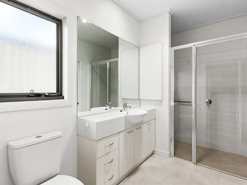 Looking for the space of a house, with a garden to match?