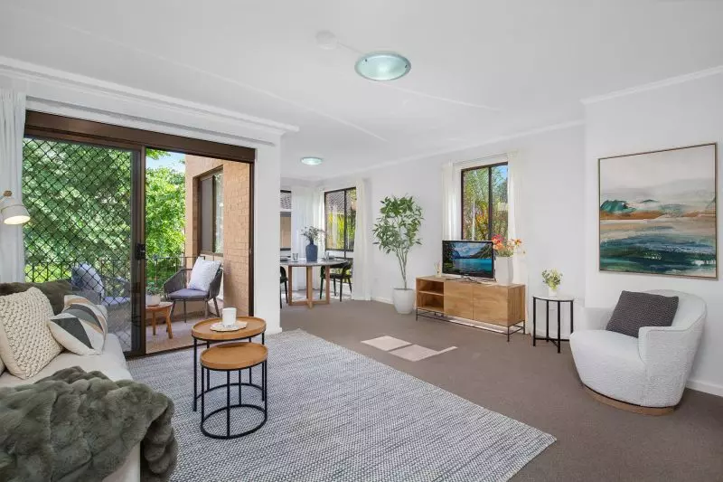 Apt 53 – Oversized, north facing, close to parking