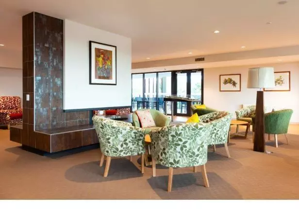 Life's Worth Living - Modern 2 Bedroom Apartments 