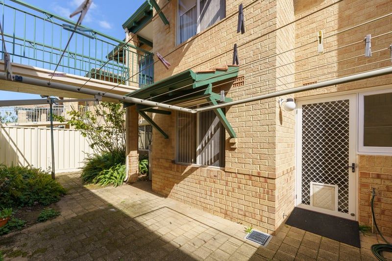 Bright, Breezy Villa with Generous Indoor and Outdoor Living Spaces