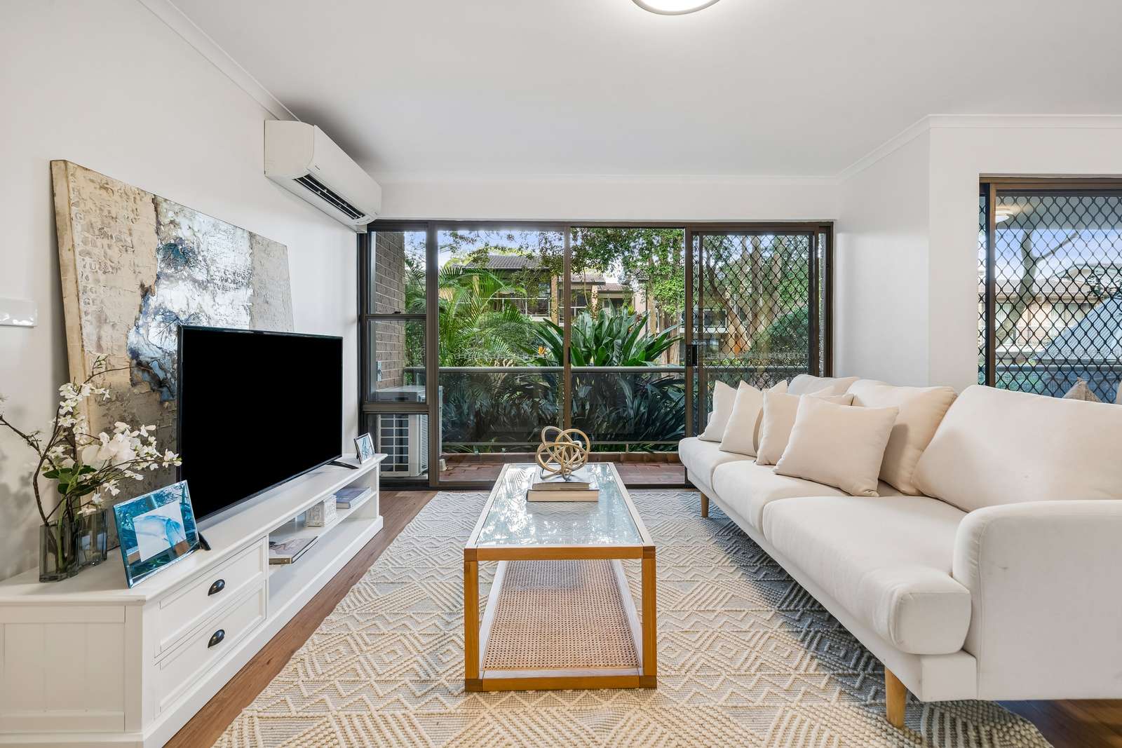 A Peaceful Villa Steps From the Community