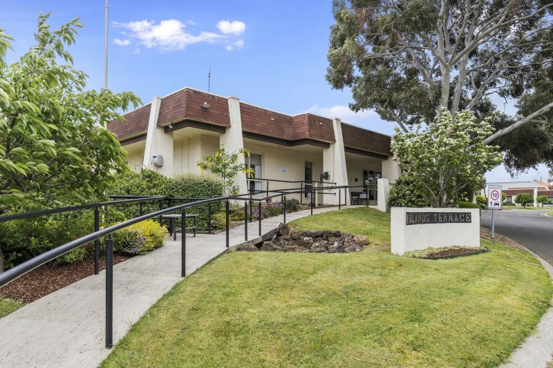 Downsize in a supportive regional community